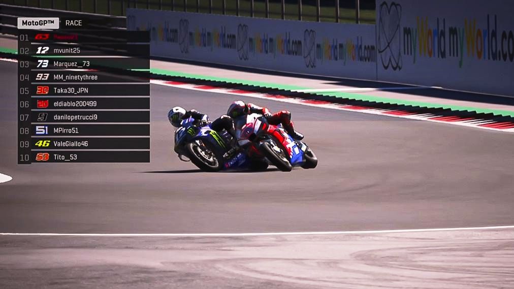 Han saltado chispas por la victoria entre Maverick Viñales y Pecco Bagnaia (Foto: MotoGP).