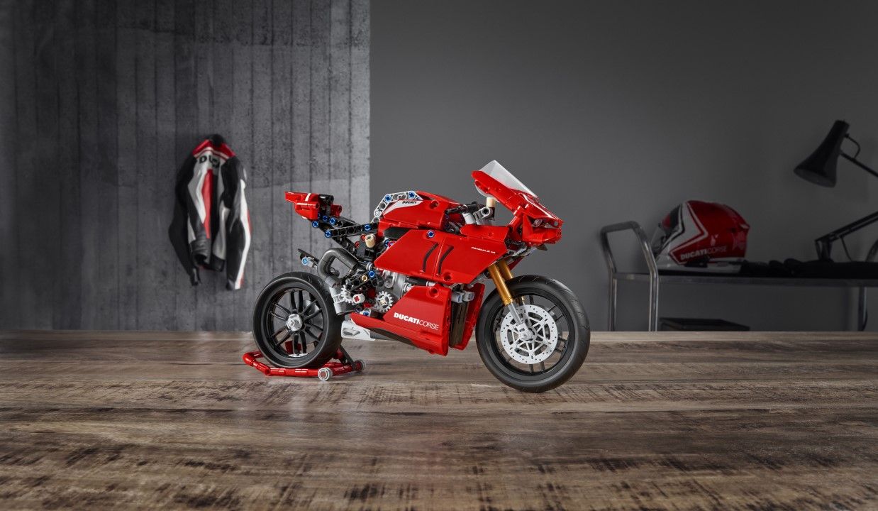 Galería fotos Ducati Panigale V4 R LEGO