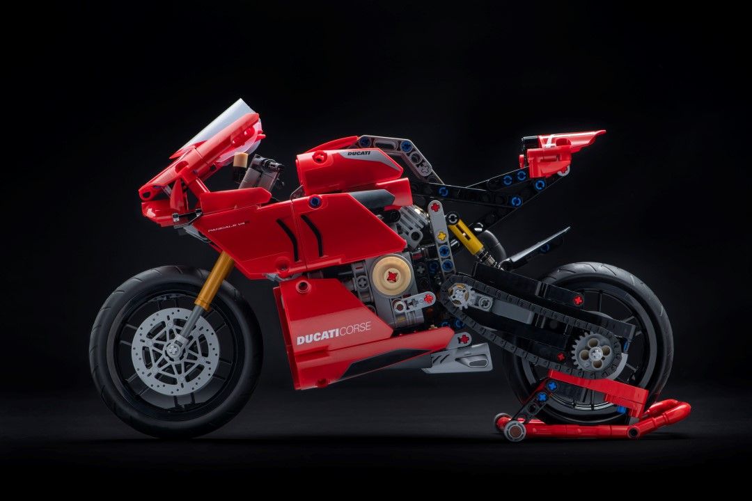 Galería fotos Ducati Panigale V4 R LEGO