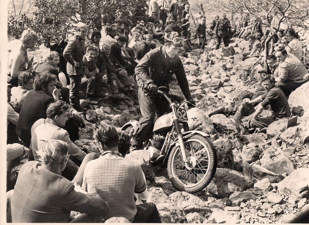 Galería de fotos pilotos Montesa Toni Bou y Pere Pi