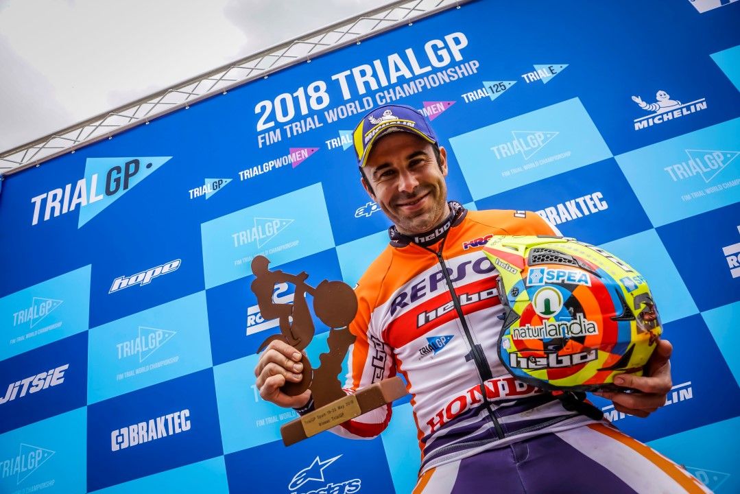 Galería de fotos pilotos Montesa Toni Bou y Pere Pi