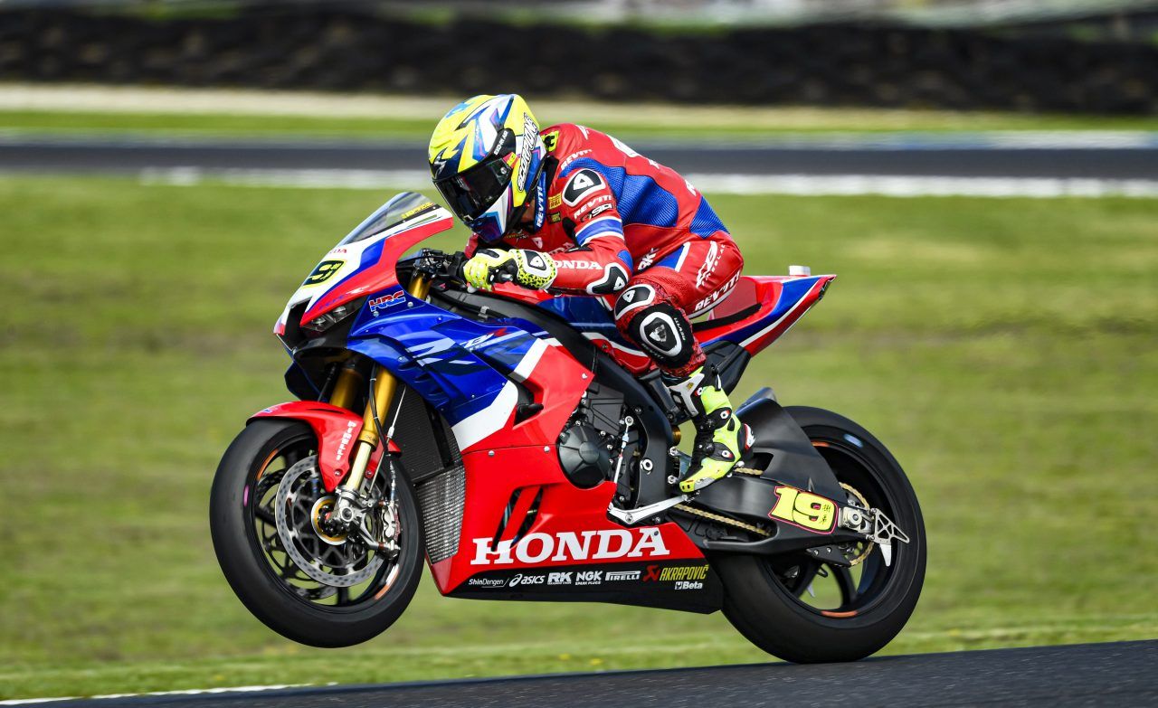 Equipo Honda HRC en Superbike con Álvaro Bautista y Leon Haslam