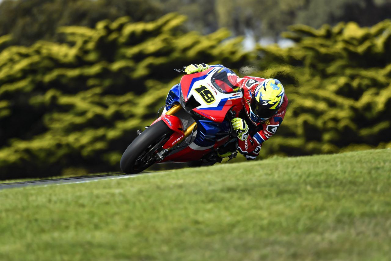 Equipo Honda HRC en Superbike con Álvaro Bautista y Leon Haslam