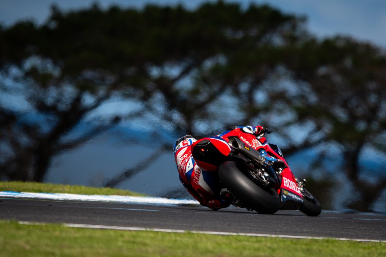 Equipo Honda HRC en Superbike con Álvaro Bautista y Leon Haslam