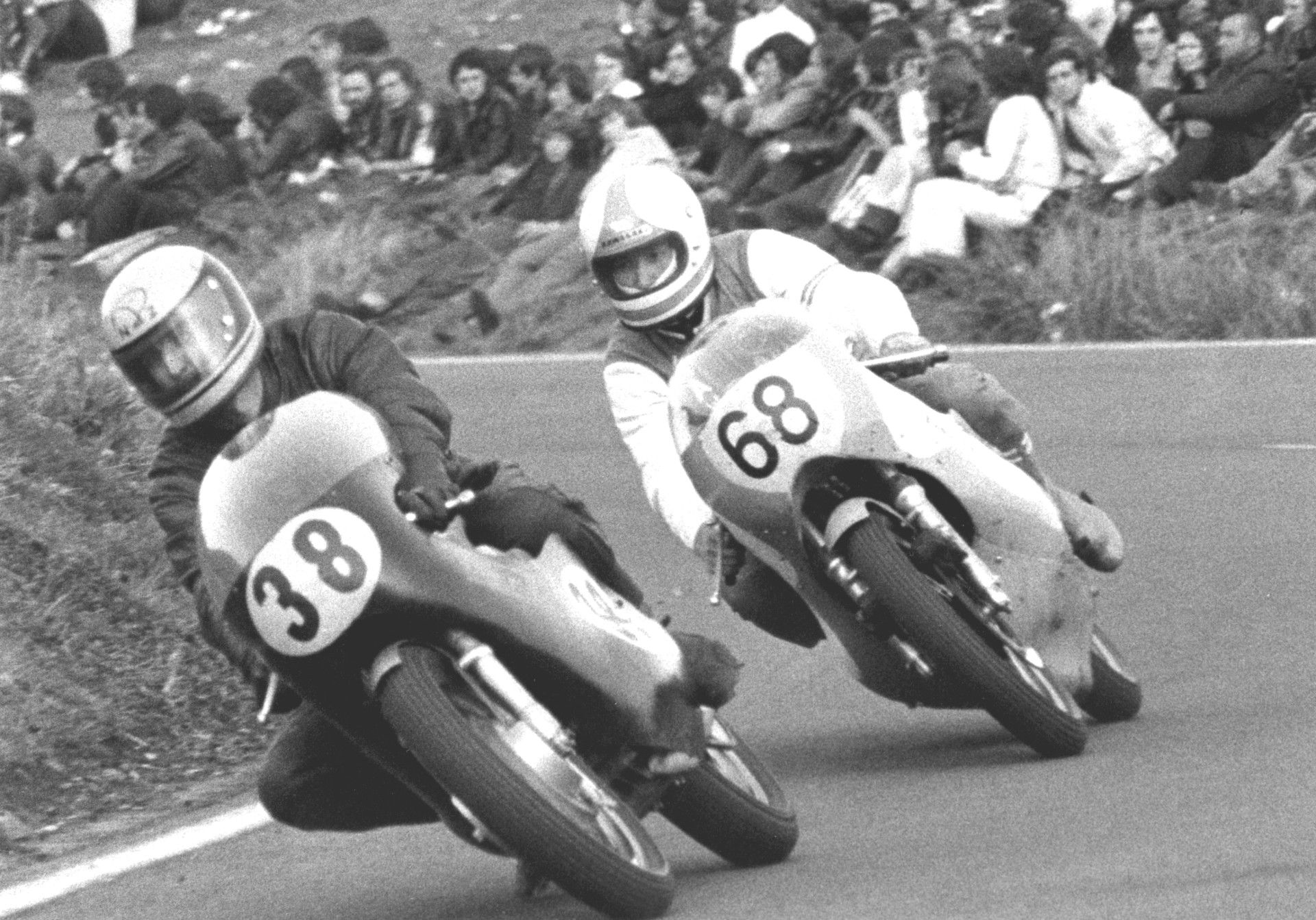 Kim Newcombe (38) y la König protagonizaron el cambio de tendencia del Mundial de 500.