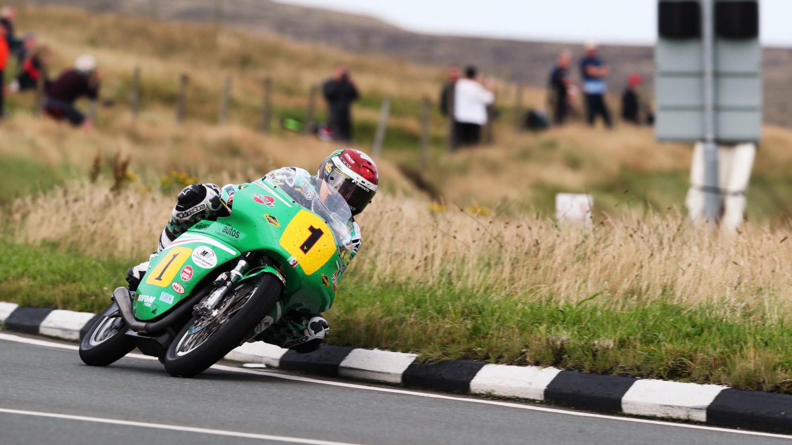 John McGuinness con la Paton 500 en el pasado Classic TT (Foto: IOMTT).