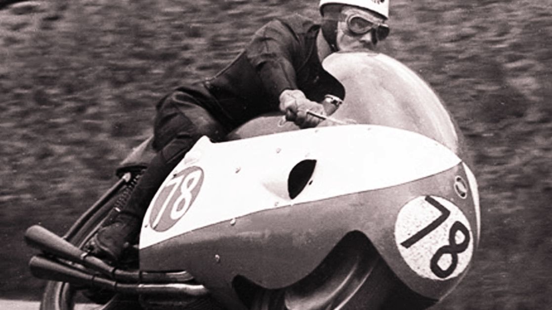 Bob McIntyre en el TT, donde fue el primer piloto en girar a más de 100 mph (Foto: IOMTT).