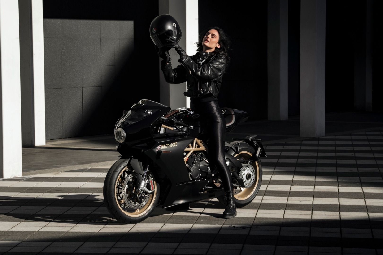 MV Agusta Superveloce 800 2020: colores oficiales