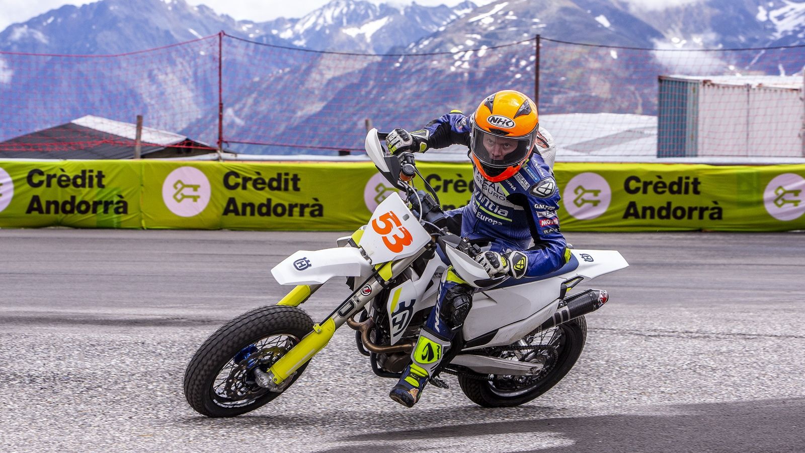 Álex Rins y Tito Rabat vuelven a entrenar en Andorra