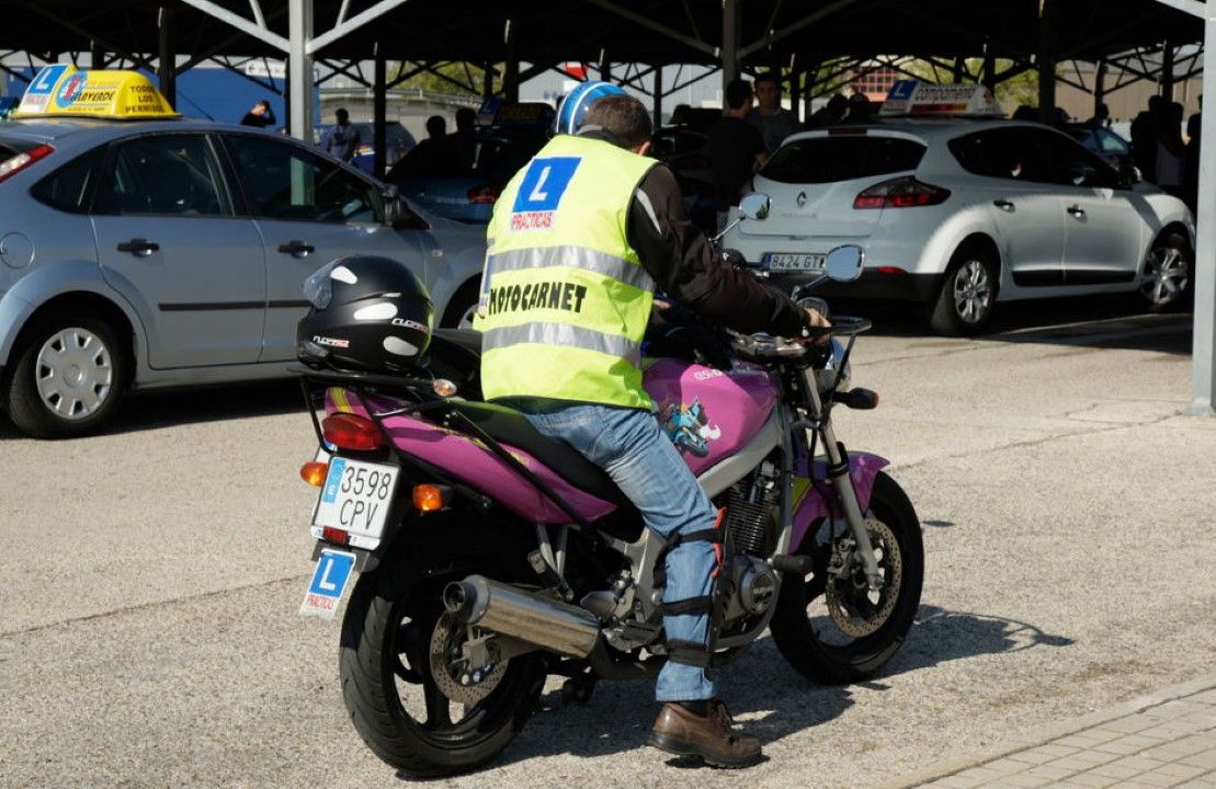 ¿Cuándo abren las autoescuelas en Estado de Alarma y habrá exámenes del carnet?