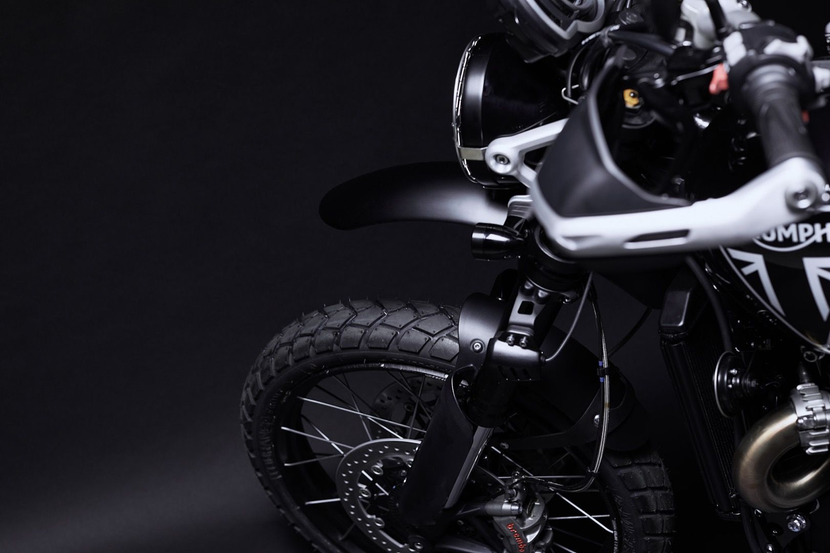 Triumph Scrambler 1200 Bond Edition