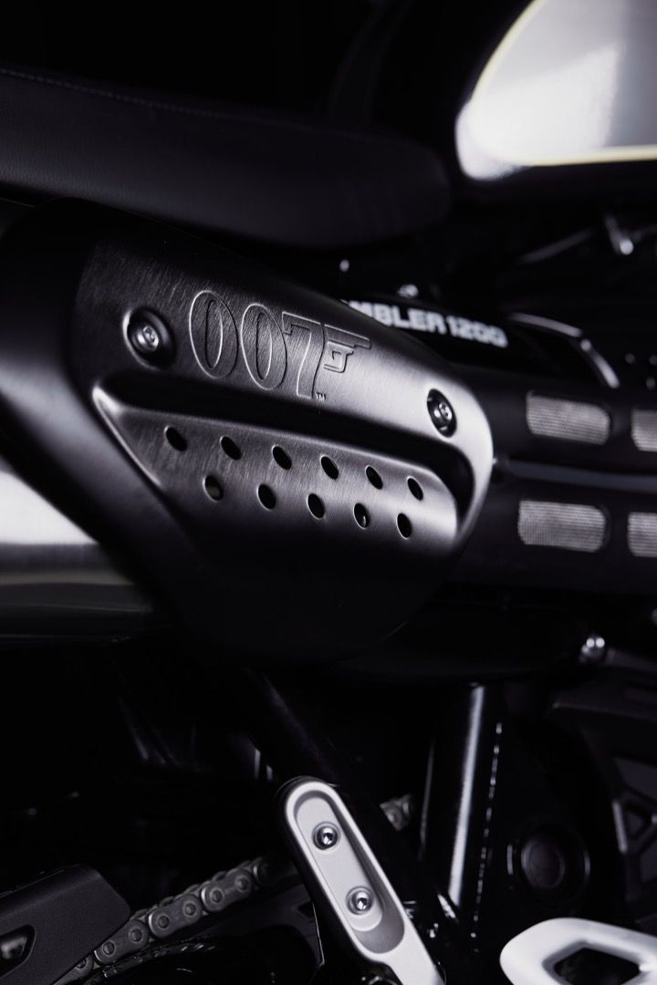 Triumph Scrambler 1200 Bond Edition