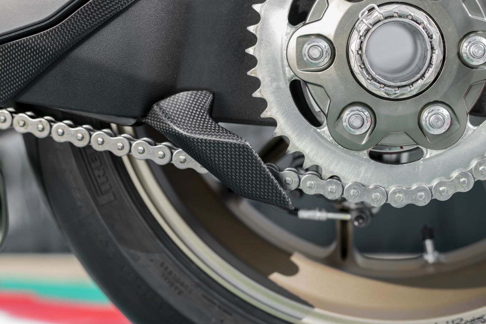 Ducati Panigale V4, kit racing