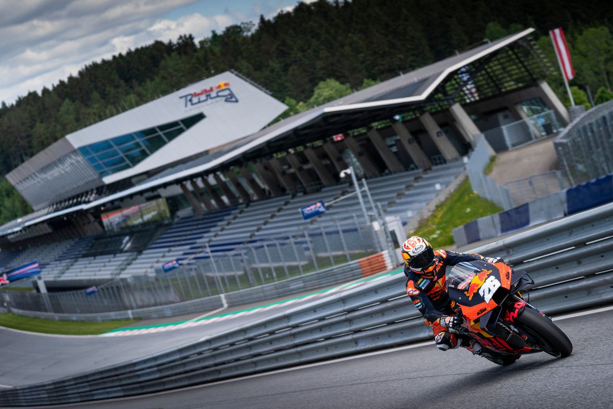 Test KTM MotoGP 2020 Red Bull Ring Dani Pedrosa y Pol Espargaró