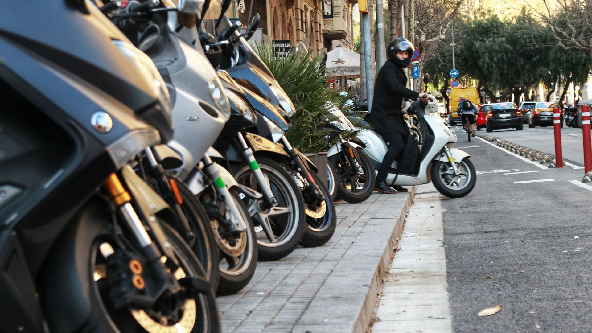 Barcelona a contracorriente con la movilidad, ANESDOR pide respuestas realistas
