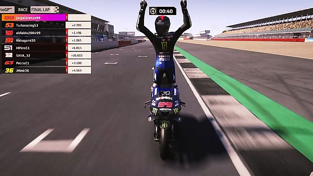 Jorge Lorenzo saca el martillo virtual para ganar el GP Virtual con doblete español
