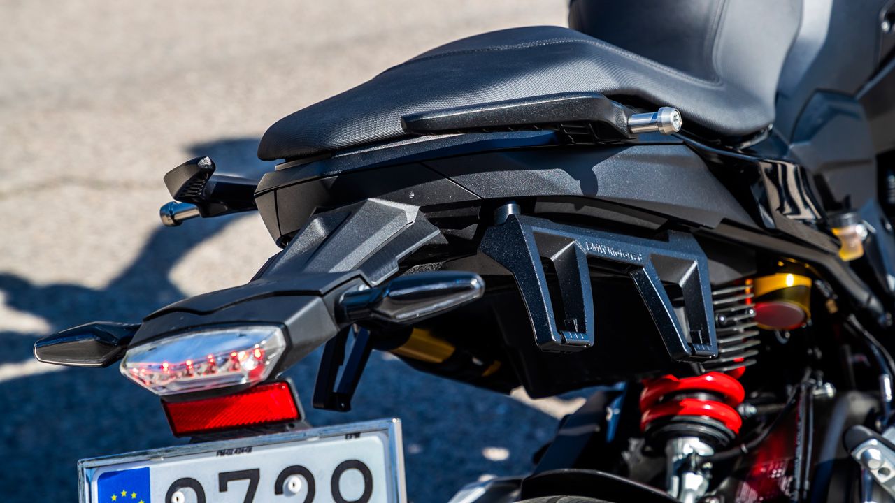 Comparativa naked europeas: Aprilia Shiver 900, BMW F 900 R, Ducati Monster 821 y KTM 790 Duke