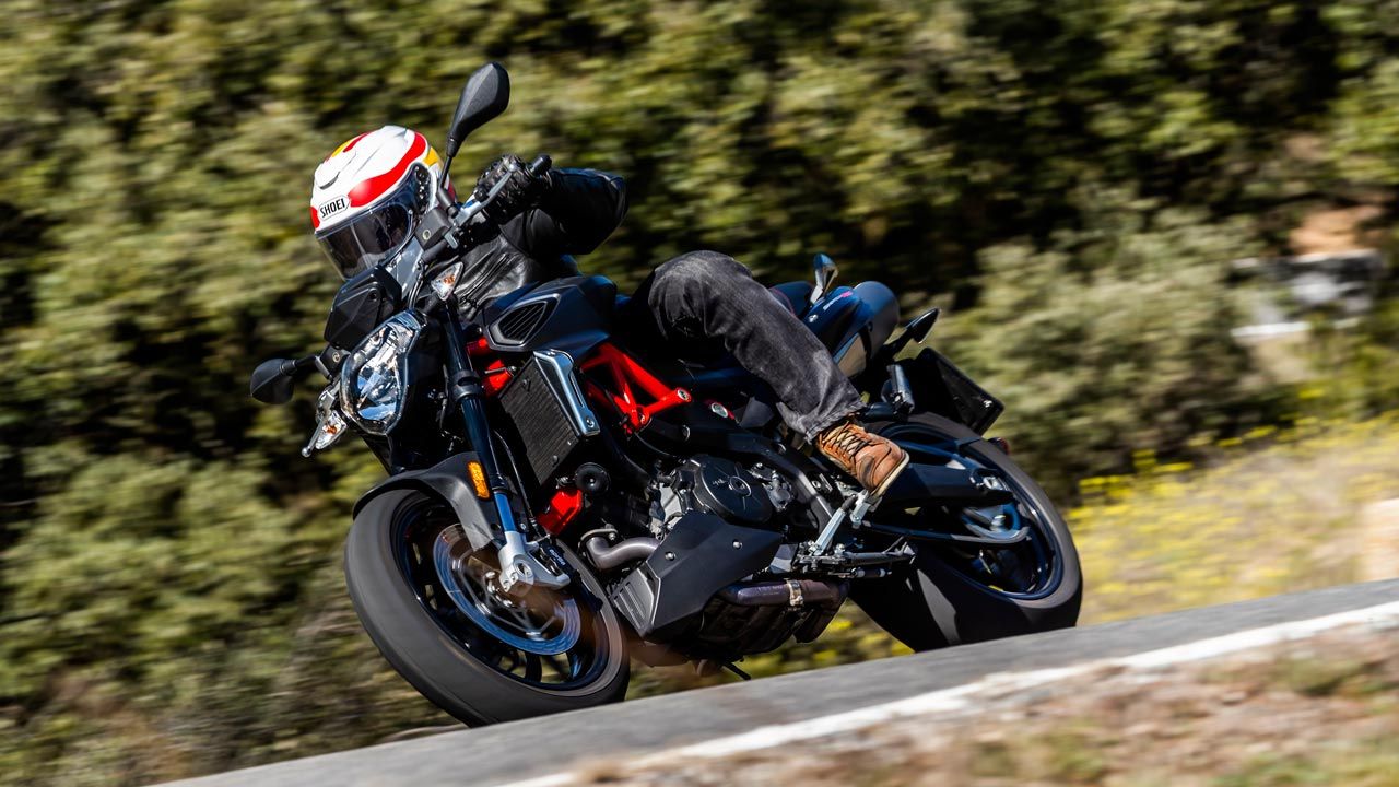 Comparativa naked europeas: Aprilia Shiver 900, BMW F 900 R, Ducati Monster 821 y KTM 790 Duke