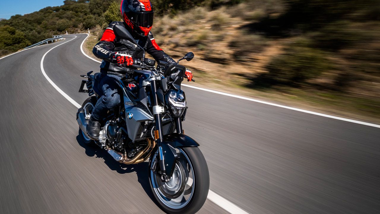 Comparativa naked europeas: Aprilia Shiver 900, BMW F 900 R, Ducati Monster 821 y KTM 790 Duke