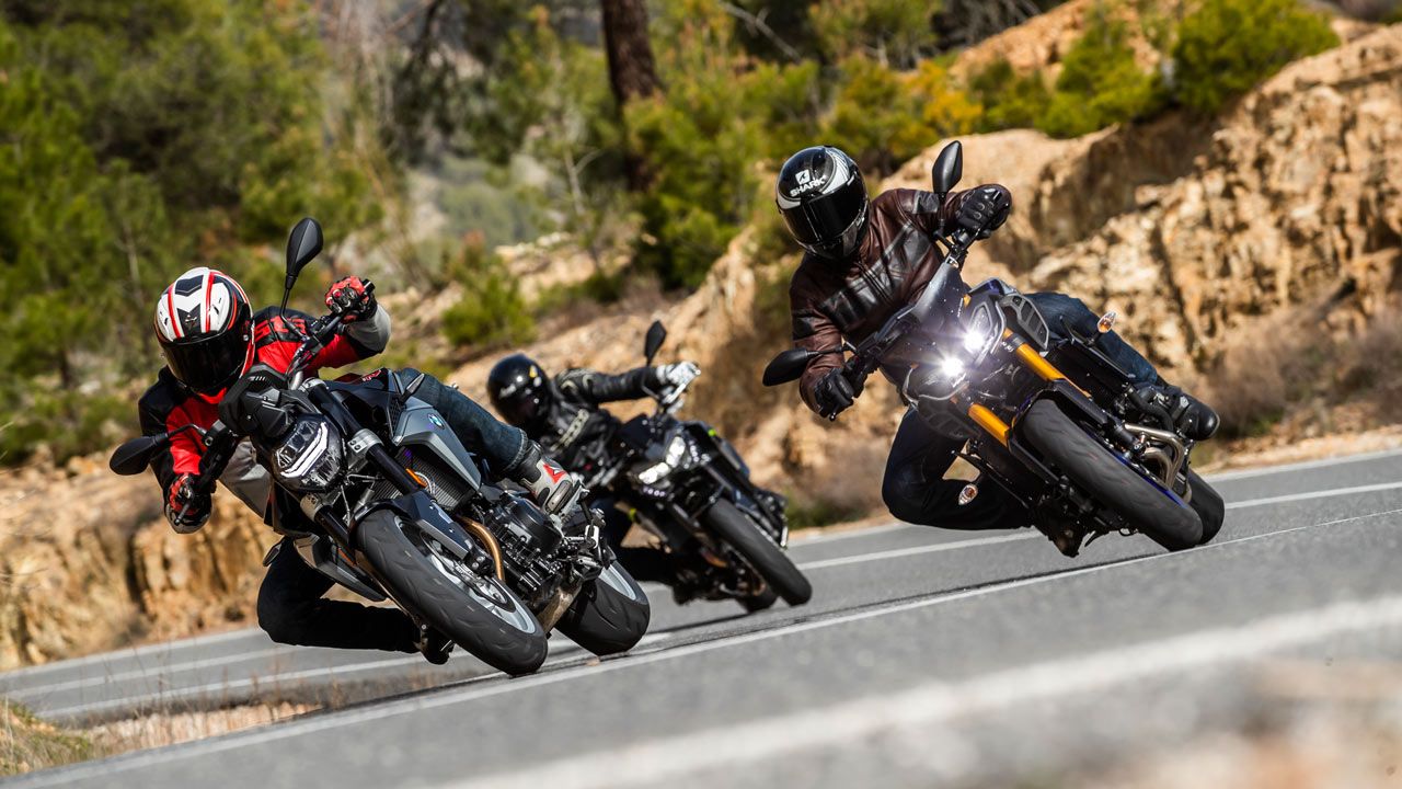 Comparativa naked 900: BMW F 900 R, Kawasaki Z900 y Yamaha MT-09