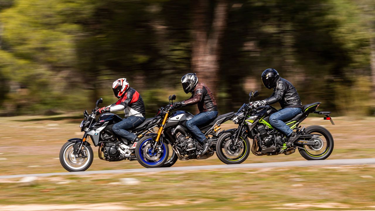 Comparativa naked 900: BMW F 900 R, Kawasaki Z900 y Yamaha MT-09