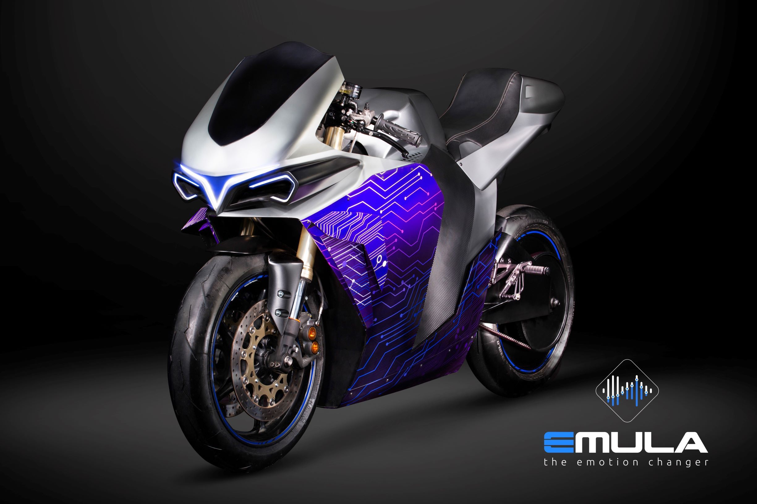 2electron McFly, la moto eléctrica imita el sonido 4 y 2T