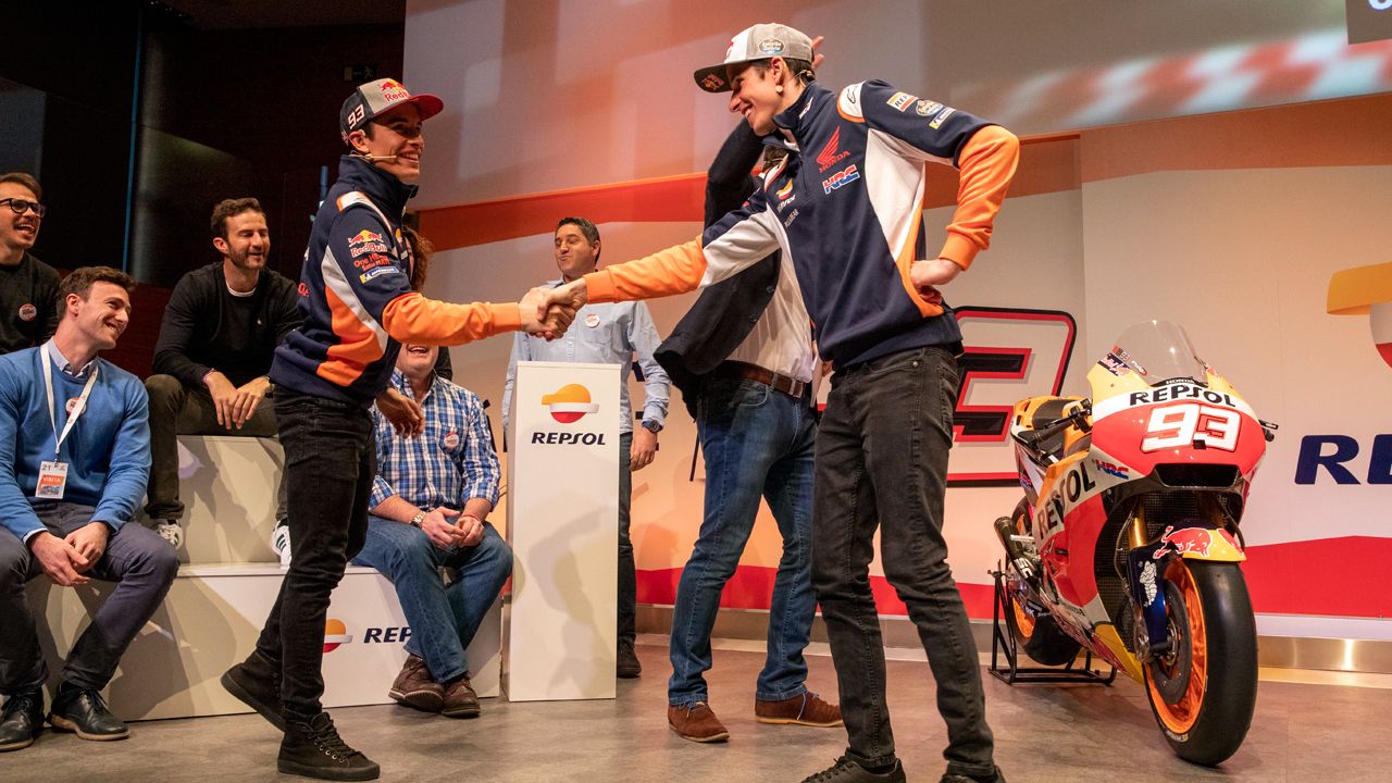 La revancha de los Márquez la gana… Álex