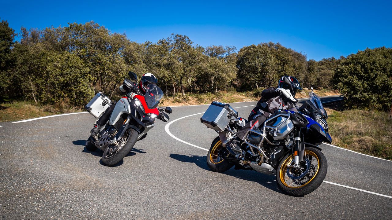 Comparativa maxitrail off road: BMW R 1250 GS Adventure HP y Ducati Multistrada 1260 Enduro