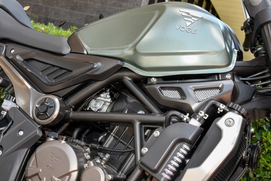 Gama Voge 300 AC, R y RR