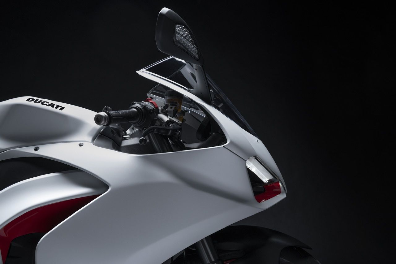 Ducati Panigale V2 “White Rosso”