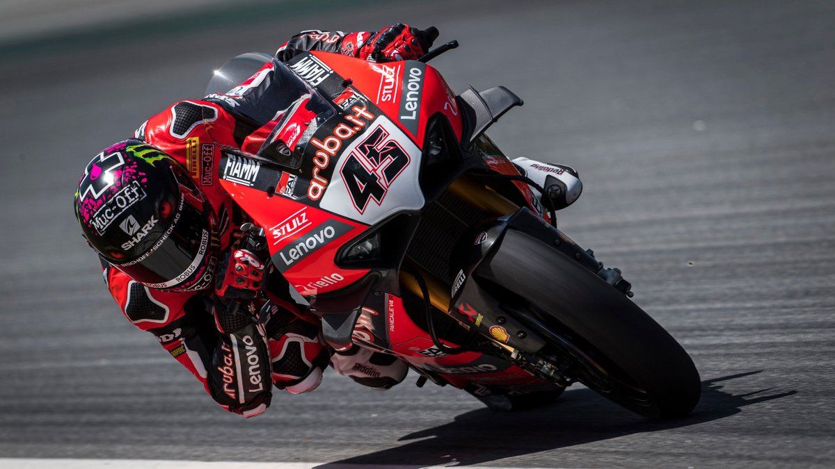 Scott Redding lidera el primer día de test en Montmeló 2020 delante de Jonathan Rea