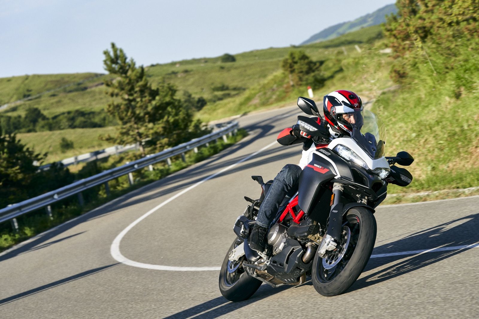 Ducati Multistrada 950 S 2021 GP White