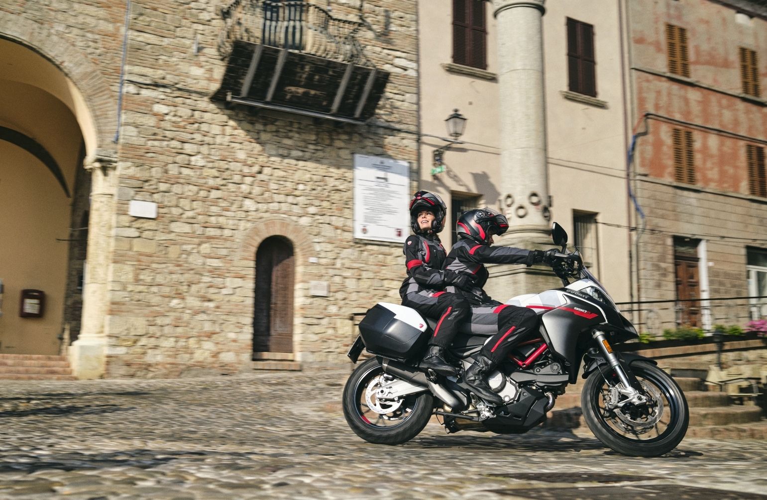 Ducati Multistrada 950 S 2021 GP White