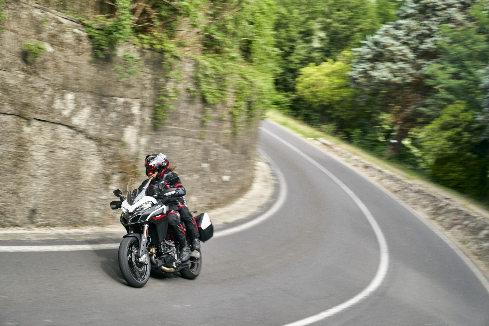 Ducati Multistrada 950 S 2021 GP White