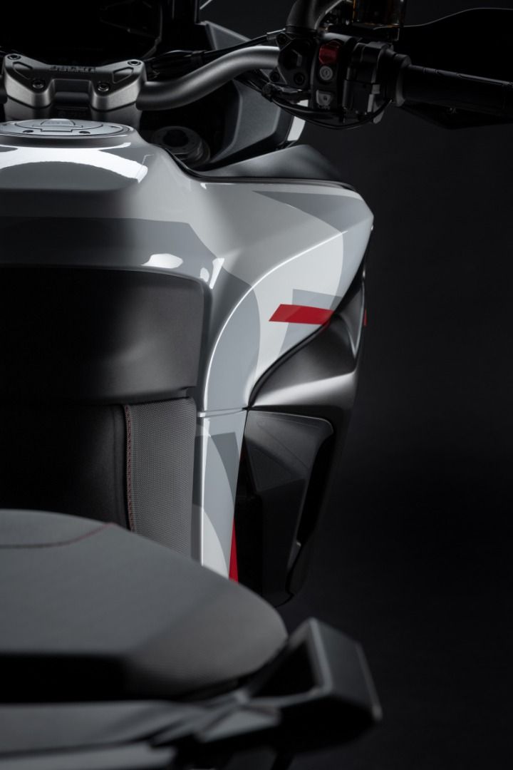 Ducati Multistrada 950 S 2021 GP White
