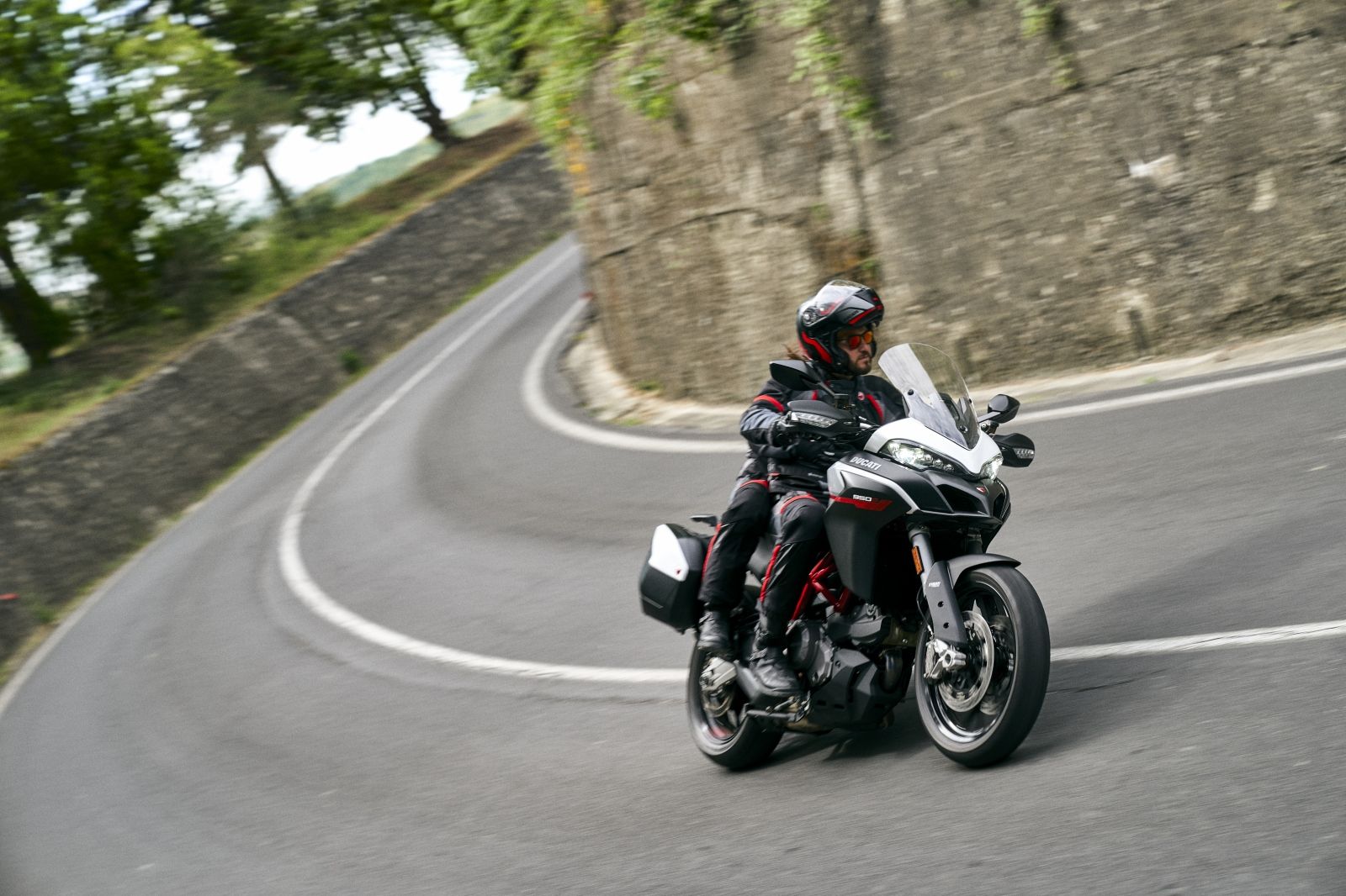Ducati Multistrada 950 S 2021 GP White