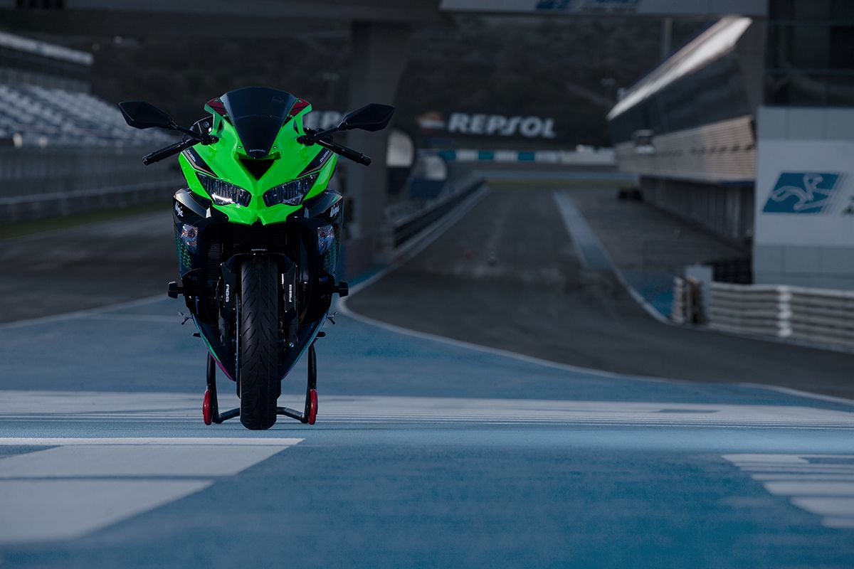 Kawasaki Ninja ZX-25R 2020 y ZX-25R ABS SE
