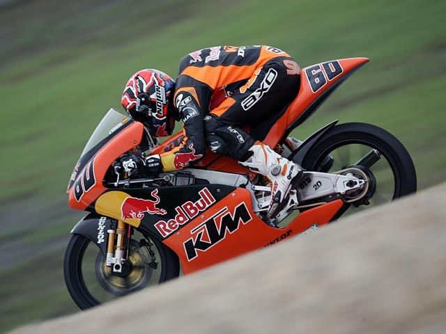 Simón se lleva la pole provisional