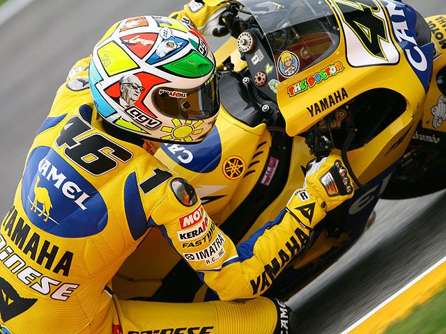 Rossi vuelve a saborear la victoria