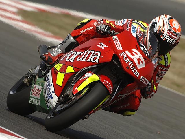 Melandri se subirá a su RC211V