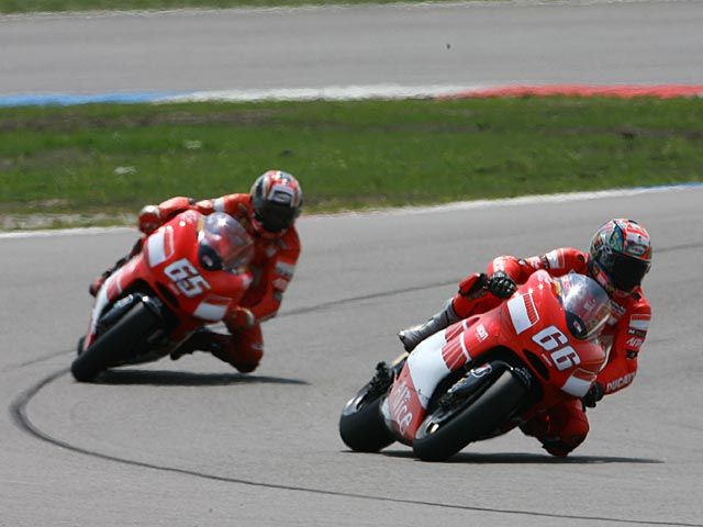 Ducati repite escuadra