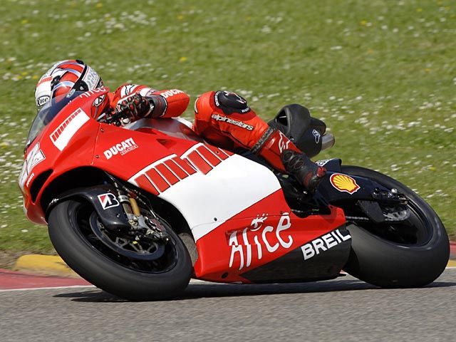 La MotoGP de 800c.c. no será más ágil que la 990c.c.