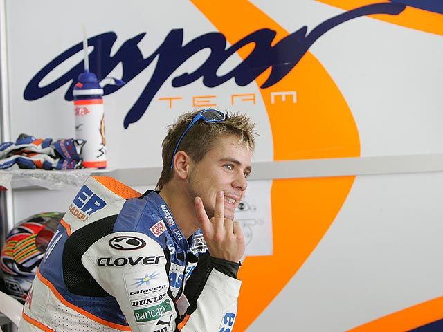 Bautista a un punto del campeonato
