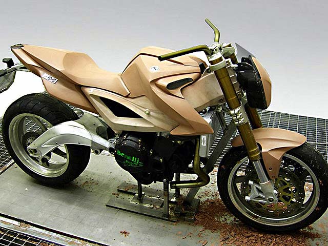 Una Benelli ¡bicilíndrica!