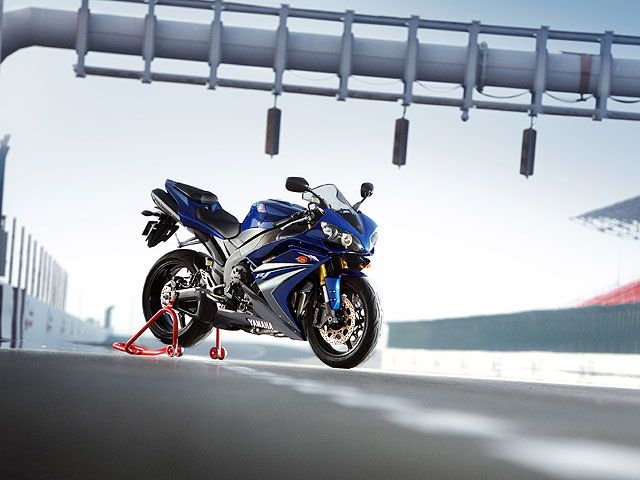 Gran presentación de la YZF-R1´07