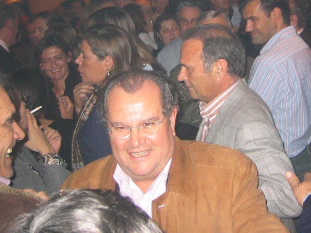 Homenaje a Valentín Requena