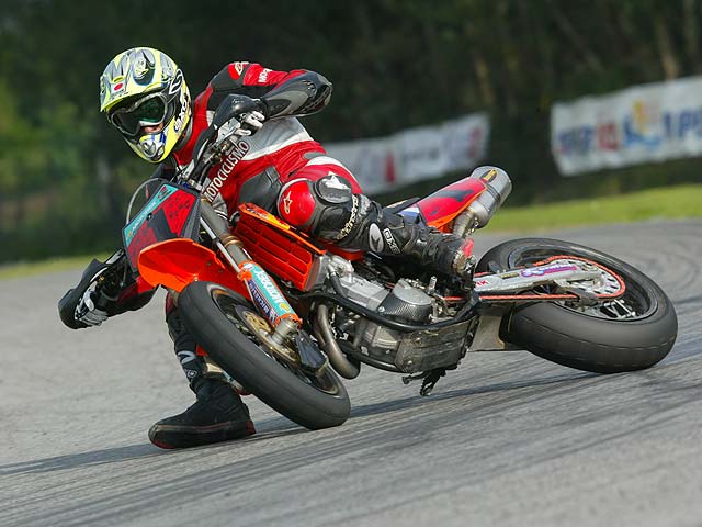 Nestor Jorge con Aprilia y BQR