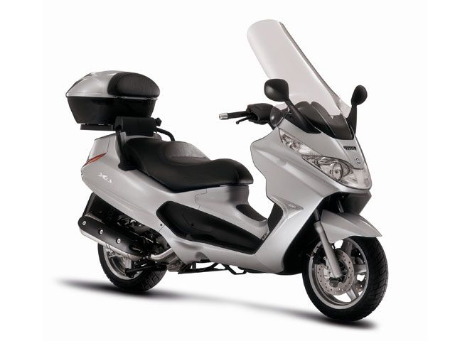 Piaggio X8 y X9, por 35 euros al mes