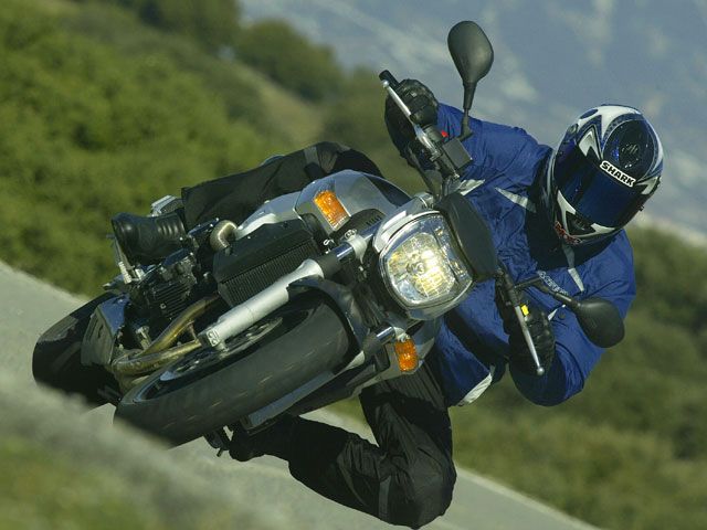 Suzuki GSR 600