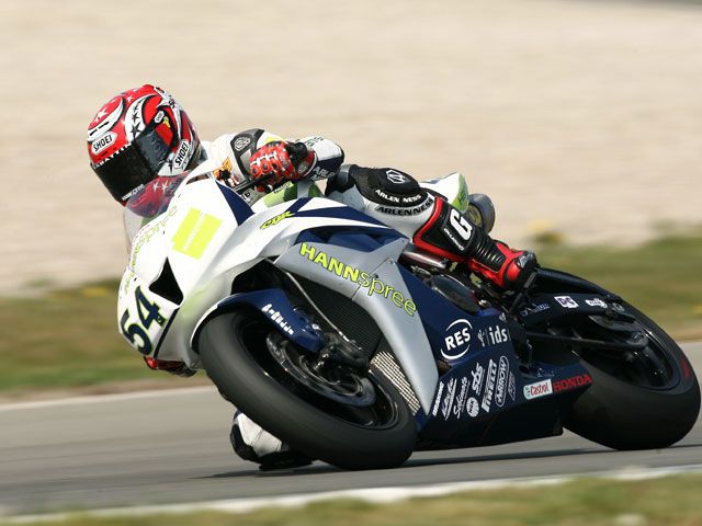 Sofuoglu sigue con paso firme